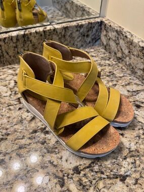 Adrienne Vittadini Yellow Cross-Strap Wedge Sandals